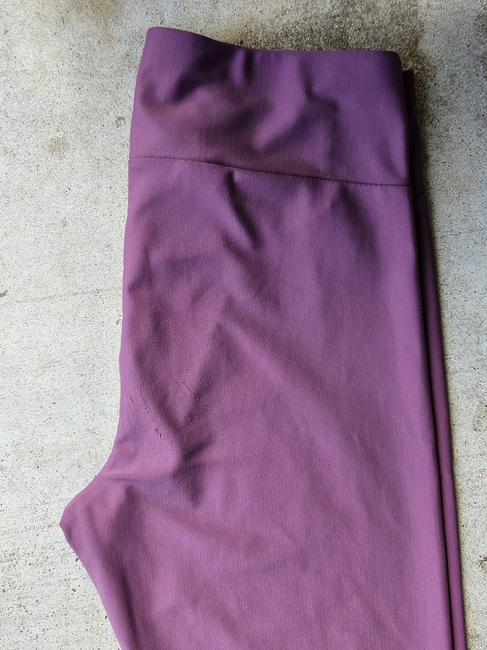 High-Rise Purple Performance Leggings - Picture 2 of 7
